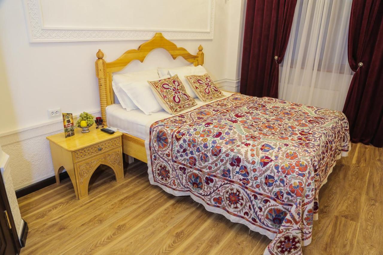 Khurjin Hotel 부하라 외부 사진